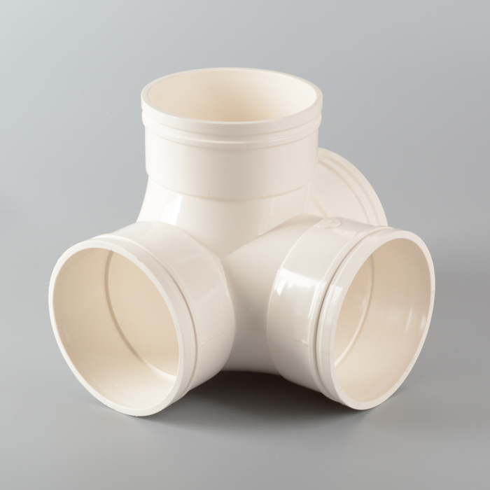 Polygon -PVC -T -Shirt mit Seiteneinlass