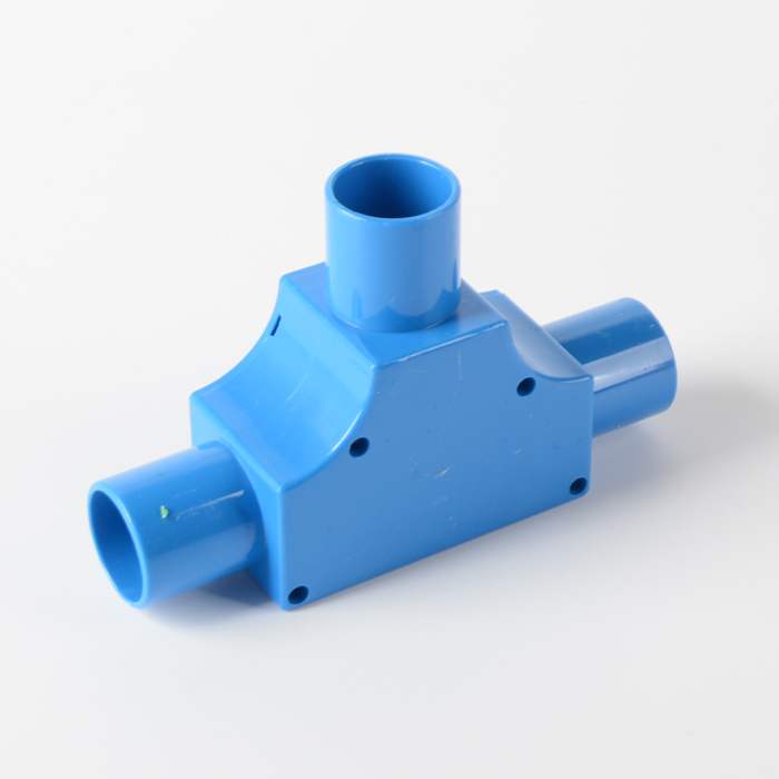 Akan Polygon -T -Shirt mit Abdeckung