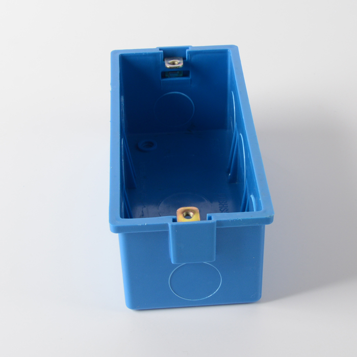 Akan Polygon Triple-Baus-Boxen