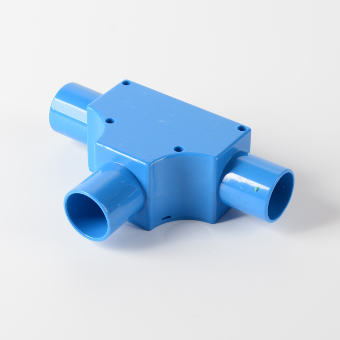 Akan Polygon -T -Shirt mit Abdeckung